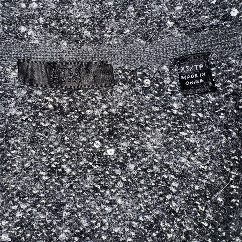 Like New ATM Gray Sequin Alpaca Button up Cardigan XS - Picture 11 of 12